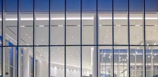 幕墙玻璃更换施工中，要从哪些方面降低建筑能耗？