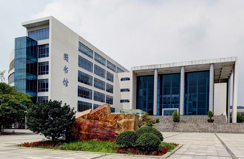 南京信息技术学院外墙清洗